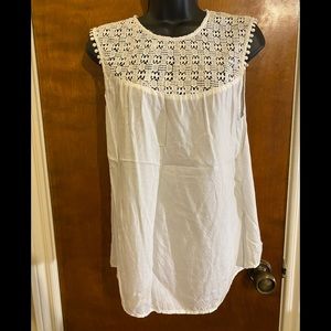 Sleeveless eyelet blouse